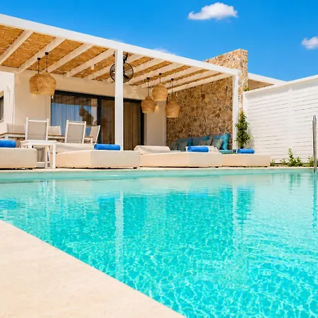 Castor Villa *